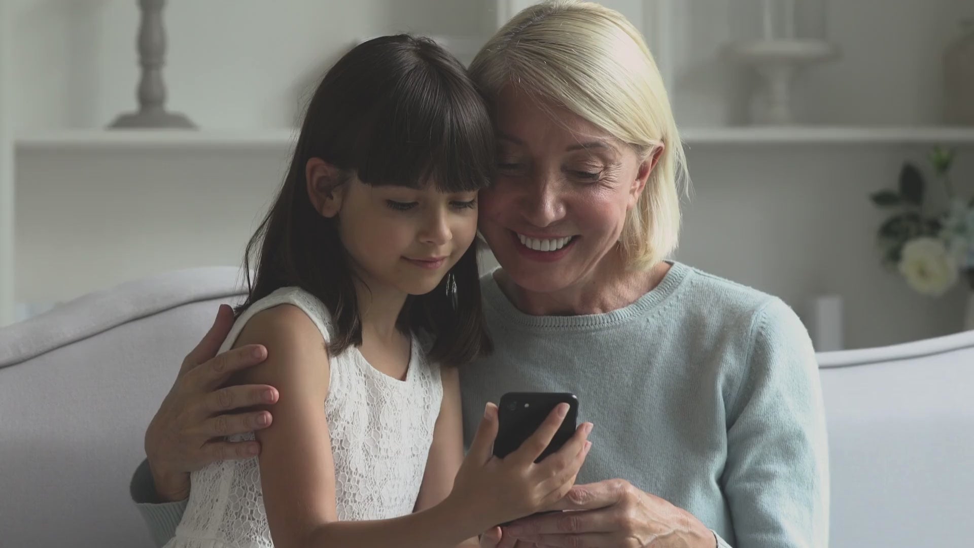 Încărcați videoclipul: